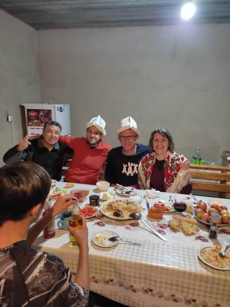 Emir Guest House In Karakol Dış mekan fotoğraf